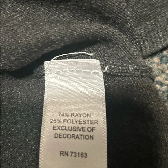 Cable & Gauge Charcoal Embellished Top - Picture 4 of 6